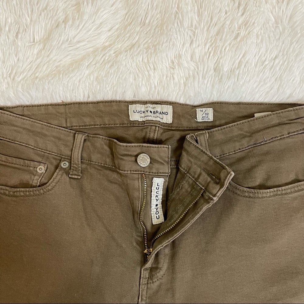 Lucky Brand jeans